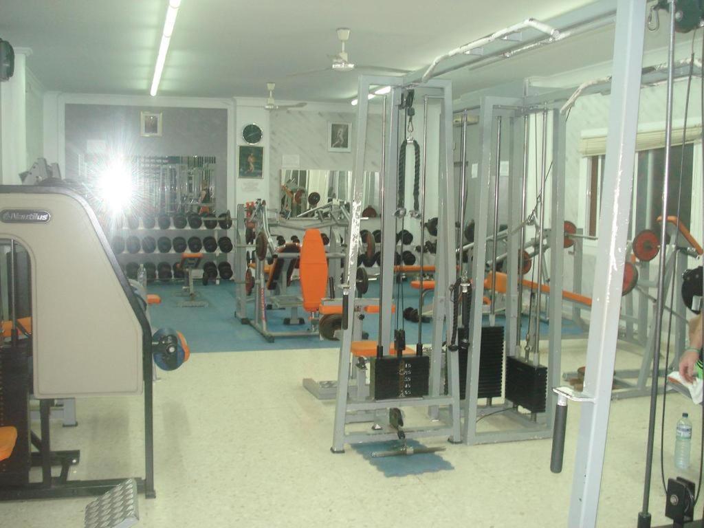 Pension Hidalgo 1 Utrera Exteriör bild